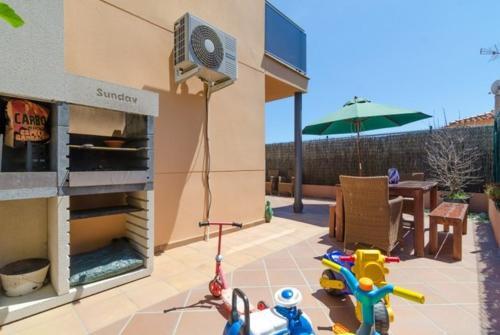 Blanes Villa Sleeps 8 Pool Air Con Wifi