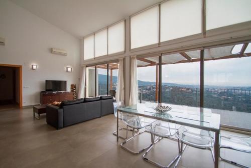 Les Cabanyes Villa Sleeps 8 Pool Air Con Wifi