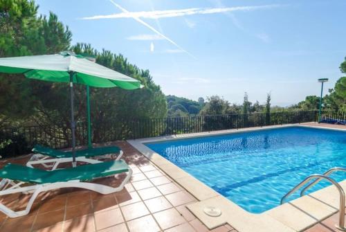 Lloret de Mar Villa Sleeps 6 Pool Wifi