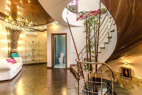 Lloret de Mar Villa Sleeps 8 Pool Air Con Wifi