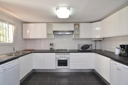 Lloret de Mar Villa Sleeps 10 Pool Air Con Wifi