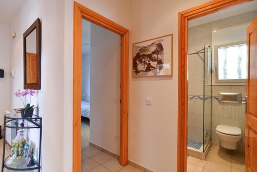 Lloret de Mar Villa Sleeps 6 Pool Wifi