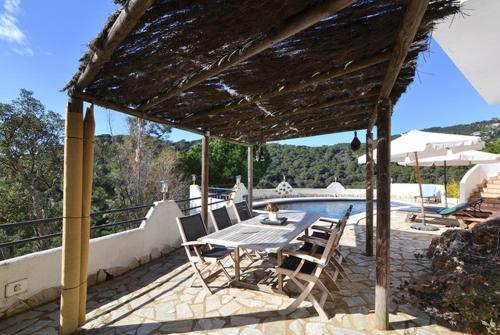 Lloret de Mar Villa Sleeps 6 Pool Wifi