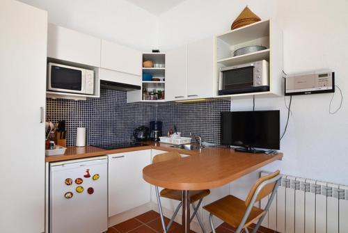 Lloret de Mar Villa Sleeps 6 Pool Wifi