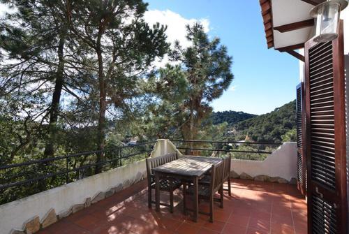 Lloret de Mar Villa Sleeps 6 Pool Wifi