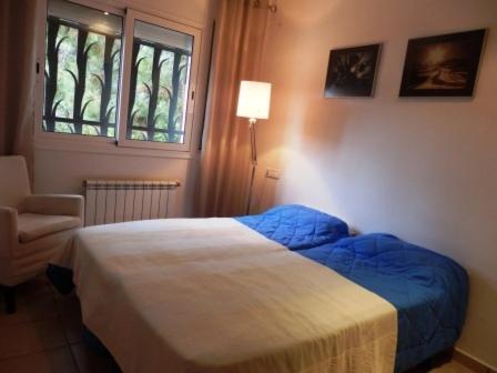 Lloret de Mar Villa Sleeps 6 Pool Wifi