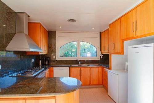 Sant Antoni de Calonge Villa Sleeps 12 Pool Air Con