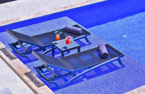 Kalkan Villa Sleeps 6 Pool Air Con Wifi