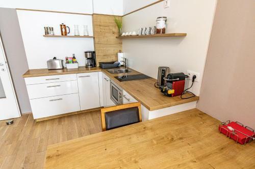 Apartment Oper - Contactless Check In