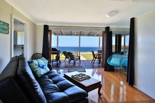 Glory @ Culburra - Absolute Beachfront - Pet & Family Friendly
