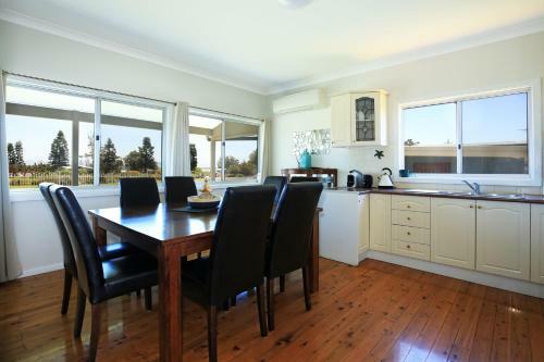 Glory @ Culburra - Absolute Beachfront - Pet & Family Friendly