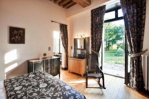 Lans Chateau Sleeps 14 Pool Air Con Wifi