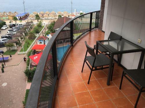 Family Apartment Mgzavrebi
