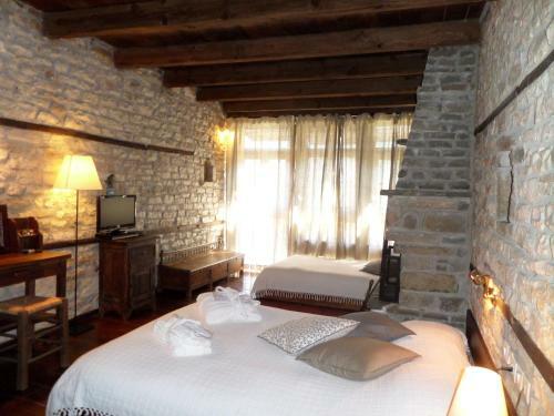 Hotel Arhontiko Aristis