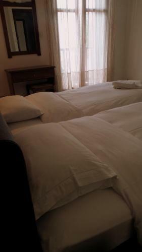 Hotel Cleopatra