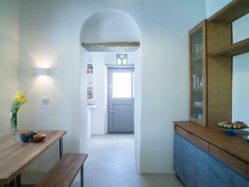 Hostal Tutti Blu Tinos Living Space