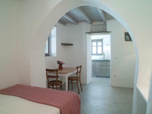Hostal Tutti Blu Tinos Living Space