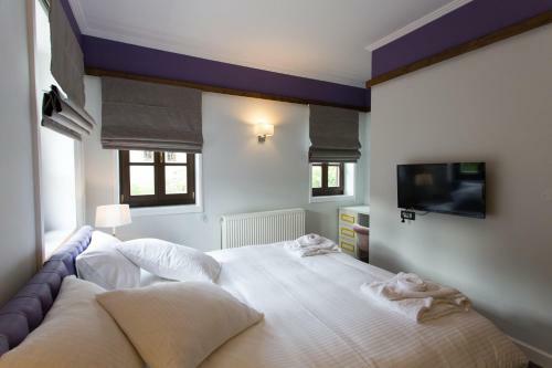 Abi Luxury Villas