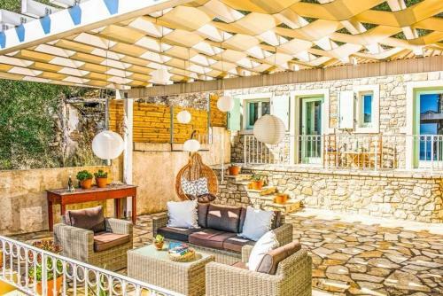Vinglatouri Villa Sleeps 5 Pool Air Con Wifi