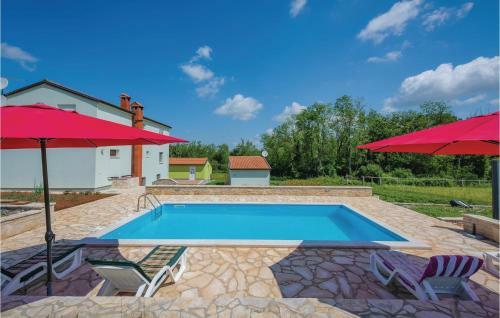 Two-bedroom Apartment In Sv.lovrec