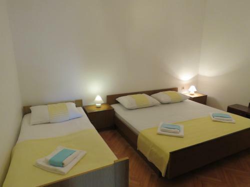 Apartamento Novalja Center