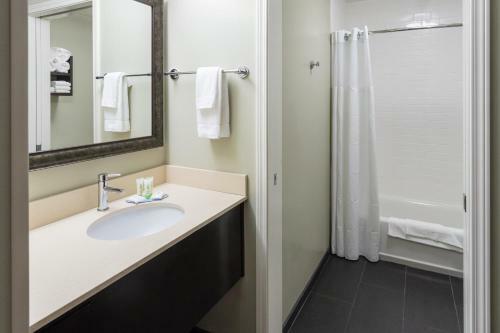 Staybridge Suites Omaha West, An Ihg Hotel