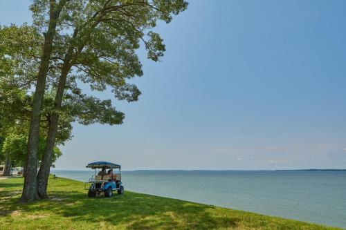 Grey's Point Camp Cottage 1