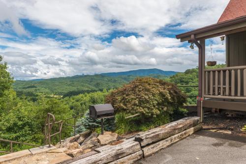 Hogwartz Of The Smokies Cabin
