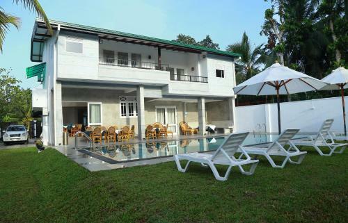 Hikka Nature Villa