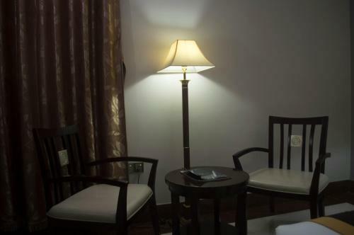 Hotel Grandbee Suites