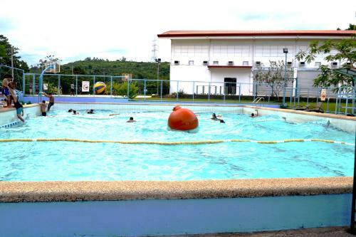 Hotel Caliraya Resort Club