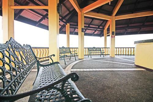 Hotel Caliraya Resort Club