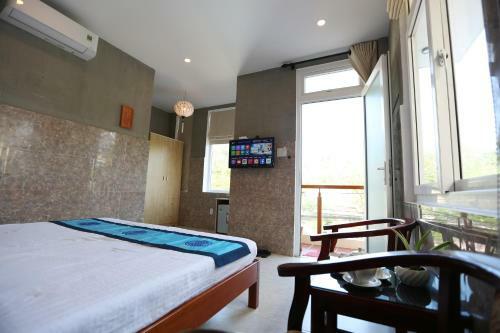 Bed & Breakfast An Bang Beach Town Homestay