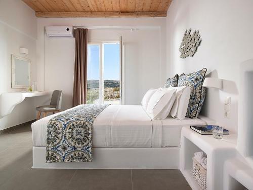Hotel Lithos Luxury Rooms (Adults Only)