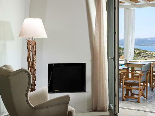 Hotel Lithos Luxury Rooms (Adults Only)