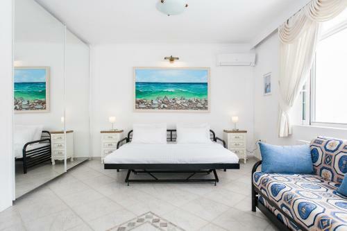 Summer Flat Steps To Beach With Garden & Sea View