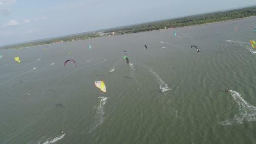 Hotel Blue Whale Resort & Kite Surfing