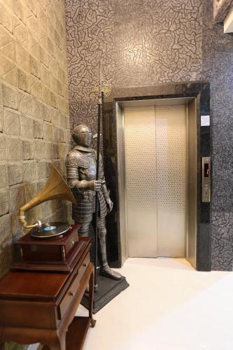 Aria 2 Home (with Elevator)