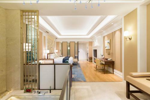 Hotel Grand Mercure Zhengzhou West