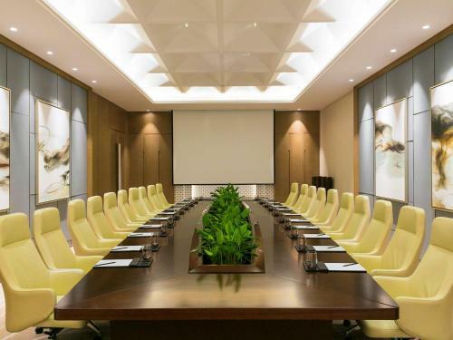 Hotel Grand Mercure Zhengzhou West
