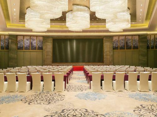 Hotel Grand Mercure Zhengzhou West