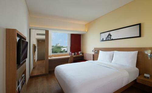Hotel Ibis Hyderabad Hitec City