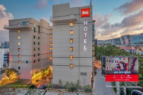 Hotel Ibis Hyderabad Hitec City