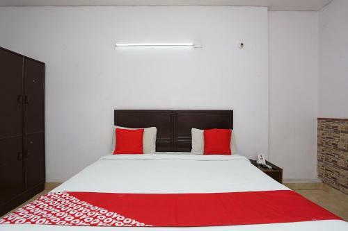 Hotel Oyo 9534 Brijwashi Residency