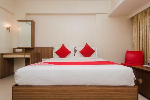 Oyo 22007 Hotel Kuber Hospitality