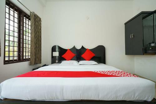Hotel Oyo 23388 Fathima Residency