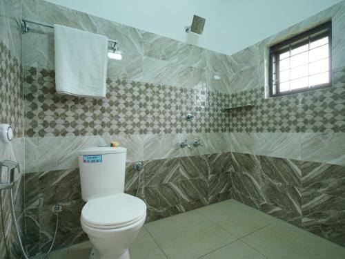 Hotel Oyo 23388 Fathima Residency