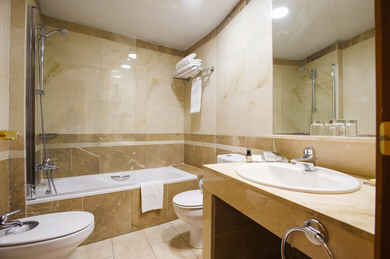 Hotel Catalonia Conde de Floridablanca