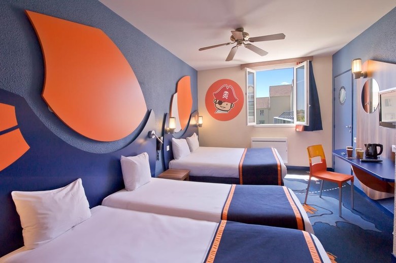 Explorers Hotel