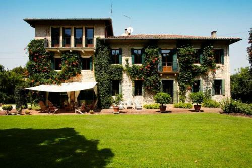 Bastia Villa Sleeps 9 Pool Wifi T737706